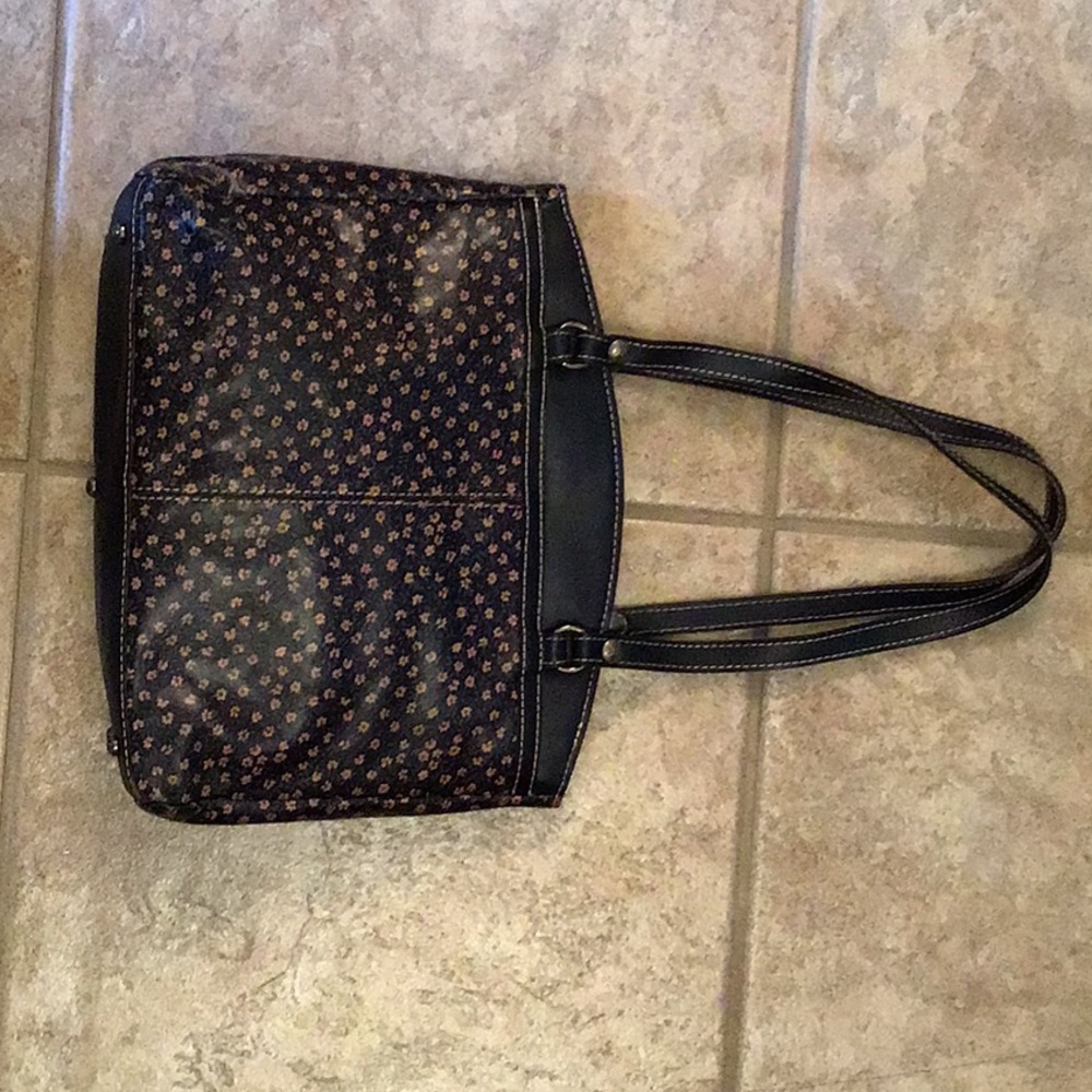 Brand New Authentic Patricia Nash Daisie Tote
